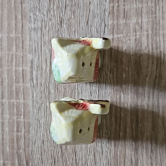 Antique Vintage Windmill Salt and Pepper Shaker Set Made in Japan - Picture 5 of 8